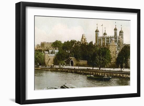 The Tower of London, Early 20th Century-null-Framed Giclee Print