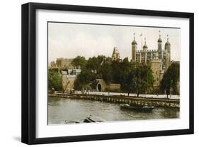 The Tower of London, Early 20th Century-null-Framed Premium Giclee Print