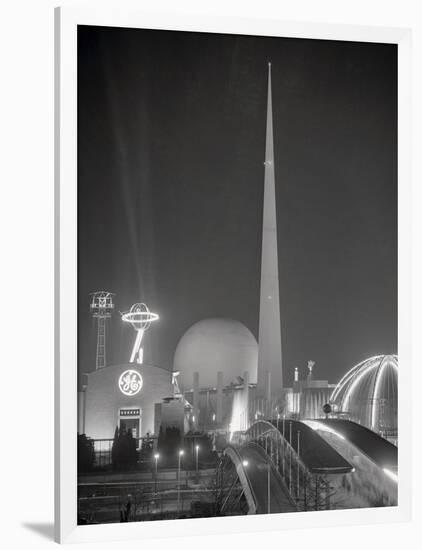 The Trylon and Perisphere-null-Framed Photographic Print