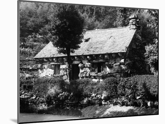 'The Ugly House'-J. Chettlburgh-Mounted Photographic Print