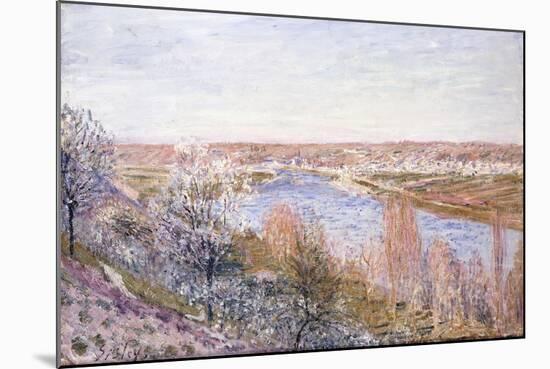 The Village of Champagne at Sunset-April, 1885-Alfred Sisley-Mounted Giclee Print