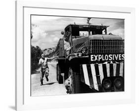 The Wages Of Fear, (aka Le Salaire De La Peur), Charles Vanel, Yves Montand, 1953-null-Framed Photo