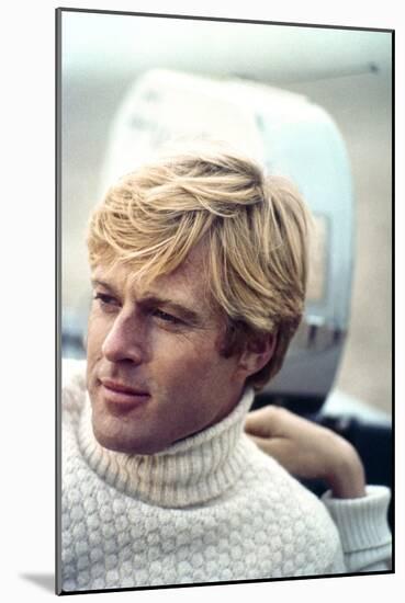 The Way We Were, Robert Redford, Directed by Sydney Pollack on the Set, 1973-null-Mounted Photo