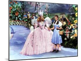 The Wizard of Oz, Billie Burke, Judy Garland, 1939-null-Mounted Photo