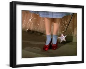 The Wizard of Oz, Judy Garland, 1939-null-Framed Photo