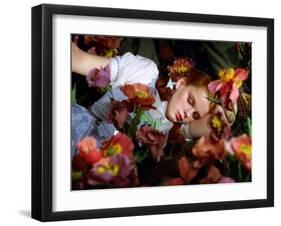 The Wizard of Oz, Judy Garland, 1939-null-Framed Photo