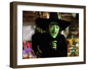 The Wizard of Oz, Margaret Hamilton, 1939-null-Framed Photo