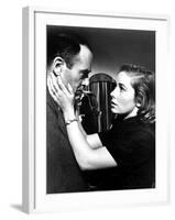 The Wrong Man, Henry Fonda, Vera Miles, 1956-null-Framed Photo