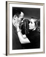 The Wrong Man, Henry Fonda, Vera Miles, 1956-null-Framed Photo