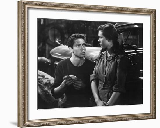 They Live By Night, Farley Granger, Cathy O'Donnell, 1949-null-Framed Photo