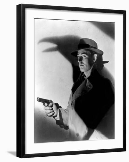 This Gun For Hire, Alan Ladd, 1942-null-Framed Photo