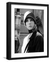 Thoroughly Modern Millie, Julie Andrews, 1967-null-Framed Photo
