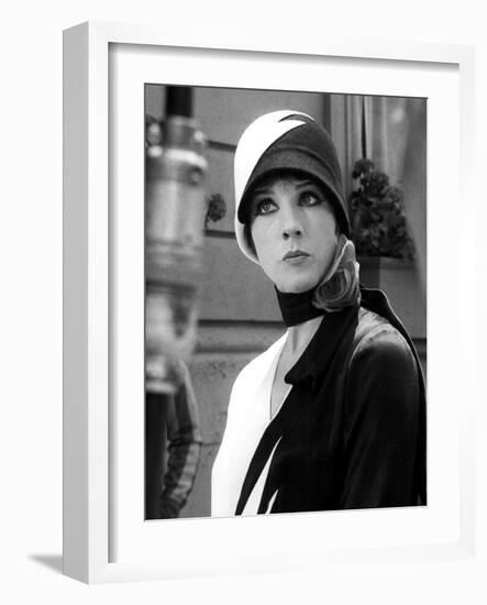 Thoroughly Modern Millie, Julie Andrews, 1967-null-Framed Photo