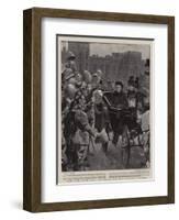 Three Cheers for the Queen, the Canadian Troops from South Africa at Windsor-Frederic De Haenen-Framed Giclee Print