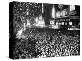 Three Quarters of a Million People Crowd into Times Square-null-Stretched Canvas