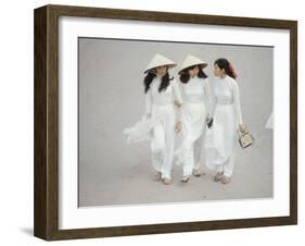 Three Vietnamese Young Women in White Fashion Walking Down the Street-Co Rentmeester-Framed Photographic Print