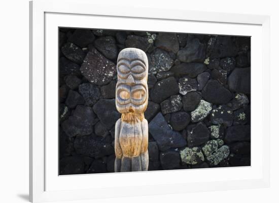 Tiki at Pu'uhonua O Honaunau National Historic Park, City of Refuge, Kona Coast, Hawaii, USA-Russ Bishop-Framed Premium Photographic Print