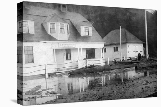 Tillamook Bay US Coast Guard Station - Tillamook Bay, OR-Lantern Press-Stretched Canvas