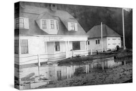 Tillamook Bay US Coast Guard Station - Tillamook Bay, OR-Lantern Press-Stretched Canvas