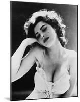 Tina Louise-null-Mounted Photo