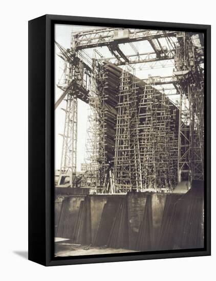 Titanic Being Built-null-Framed Stretched Canvas