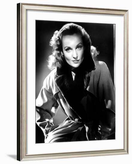 To Be Or Not to Be, Carole Lombard, 1942-null-Framed Photo