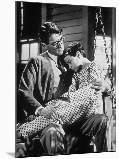 To Kill A Mockingbird, Gregory Peck, Philip Alford, 1962-null-Mounted Photo