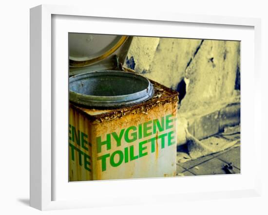 Toilete Urbex-Nathan Wright-Framed Photographic Print