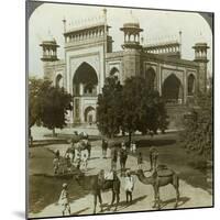 Tomb of Akbar, Sikandarah, Uttar Pradesh, India, C1900s-Underwood & Underwood-Mounted Photographic Print