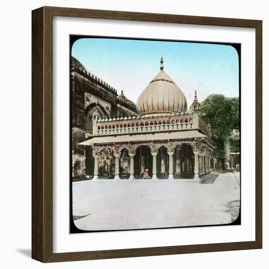 Tomb of Nizamuddin Auliya, Delhi, India, Late 19th or Early 20th Century-null-Framed Giclee Print