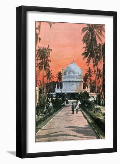 Tomb of Tippu Sultan and Haidar Ali, Mysore, India, 1880-1890-Samuel Bourne-Framed Giclee Print