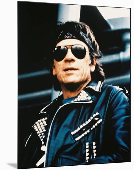 Tommy Lee Jones-null-Mounted Photo