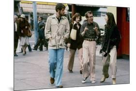 Tony Roberts, Woody Allen and Diane Keaton. ANNIE HALL, 1977 directed by Woody Allen (photo)-null-Mounted Photo