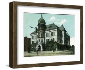 Topeka, Kansas - Exterior View of Rock Island Depot-Lantern Press-Framed Art Print