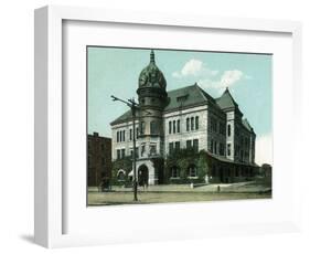 Topeka, Kansas - Exterior View of Rock Island Depot-Lantern Press-Framed Art Print