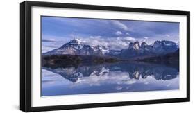 Torres Del Paine-Vladimir Driga-Framed Photographic Print