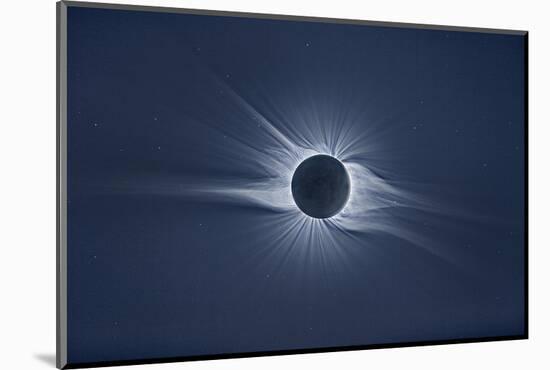 Total solar eclipse, corona at totality-null-Mounted Photographic Print