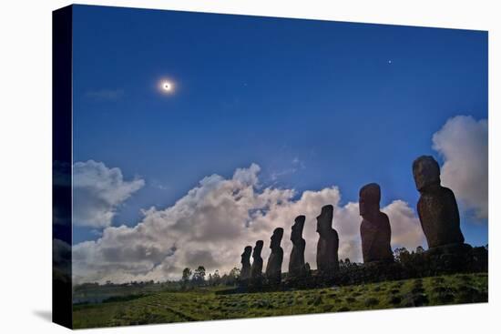 Total solar eclipse, Easter Island, 2010-null-Stretched Canvas