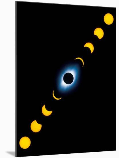 Total Solar Eclipse-Detlev Van Ravenswaay-Mounted Photographic Print