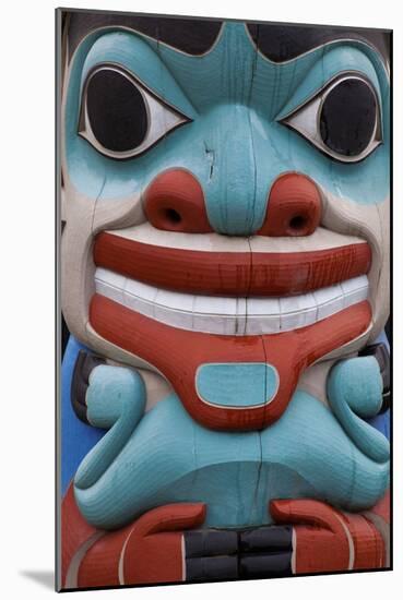 Totem Detail I-Kathy Mahan-Mounted Photographic Print