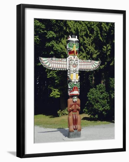 Totem in Stanley Park, Vancouver, British Columbia, Canada-Robert Harding-Framed Photographic Print