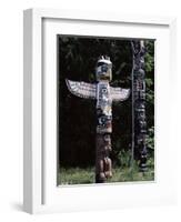 Totem, Stanley Park, Vancouver, British Columbia, Canada-G Richardson-Framed Photographic Print