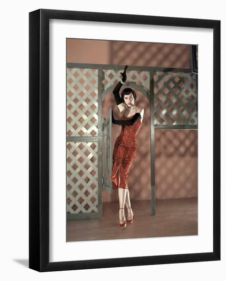 Tous en Scene THE BAND WAGON by VincenteMinnelli with Cyd Charisse, 1953 (photo)-null-Framed Photo