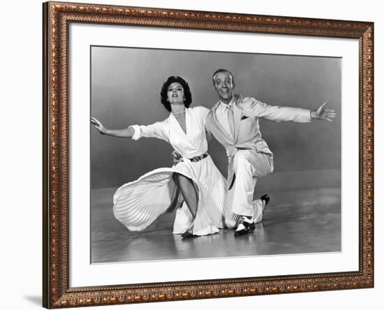 Tous en Scene THE BAND WAGON by VincenteMinnelli with Cyd Charisse and Fred Astaire, 1953 (b/w phot-null-Framed Photo