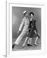 Tous en Scene THE BAND WAGON by VincenteMinnelli with Cyd Charisse and Fred Astaire, 1953 (b/w phot-null-Framed Photo