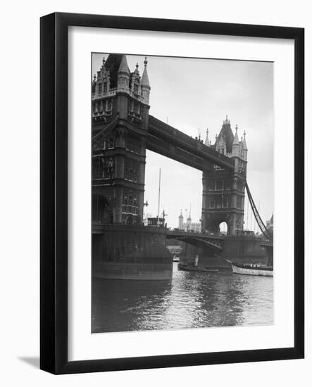 Tower Bridge 1930s-null-Framed Premium Photographic Print