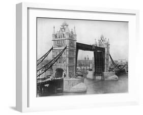 Tower Bridge, London, 1911-1912-Reinhold Thiele-Framed Giclee Print