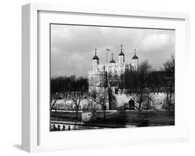 Tower of London-Staniland Pugh-Framed Photographic Print