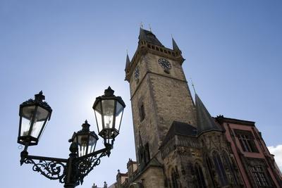https://imgc.allpostersimages.com/img/posters/town-hall-clock-tower-and-lamp-old-town-square-old-town-prague-czech-republic-europe_u-L-PNF0I10.jpg?artPerspective=n