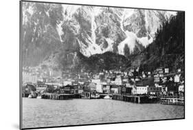 Town View of Juneau, Alaska Photograph - Juneau, AK-Lantern Press-Mounted Art Print